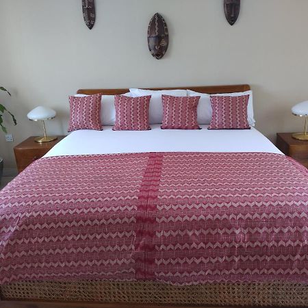 Cole Street Guesthouse Фритаун Экстерьер фото