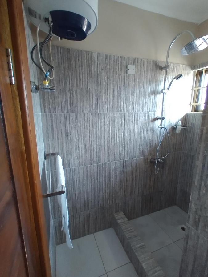 Cole Street Guesthouse Фритаун Экстерьер фото